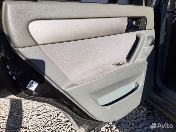 Обшивка двери Chevrolet Lacetti седан 1.4 F14D3