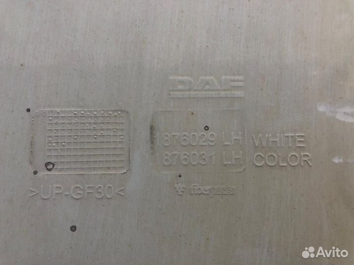 1876029 Спойлер кабины верхний левый Daf XF105