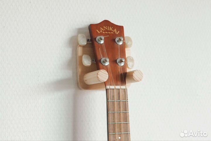 Крепеж для укулеле на стену