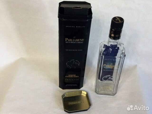 Коробка бутылка Парламент