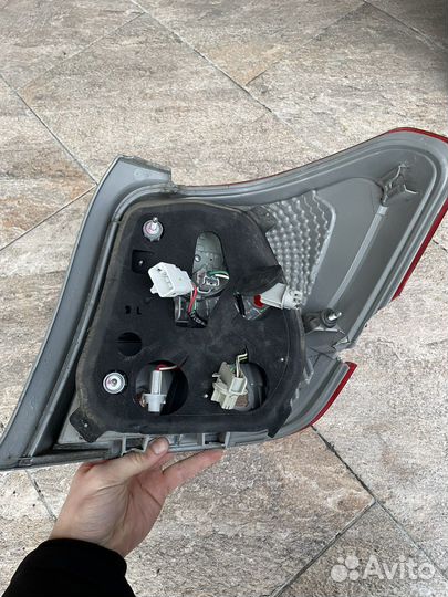 Фара задняя левая Toyota Axio