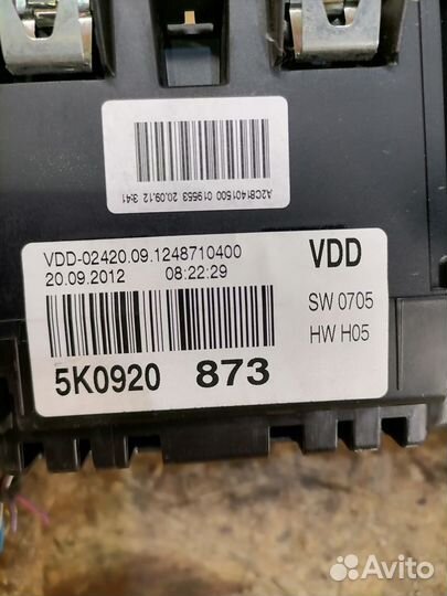 Щиток приборов Volkswagen Golf 6