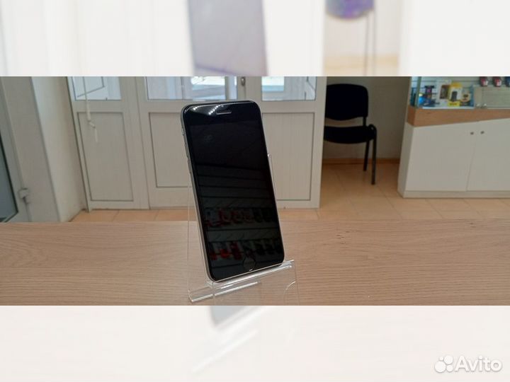 iPhone 6S, 64 ГБ