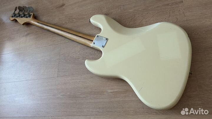 Бас гитара Squier by Fender Jazz Bass MIJ