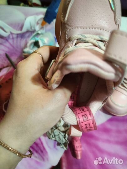Кроссовки для девочки