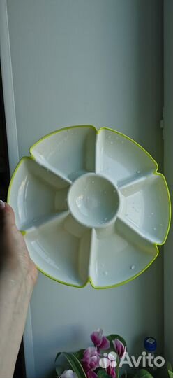 Менажница пластмассовая