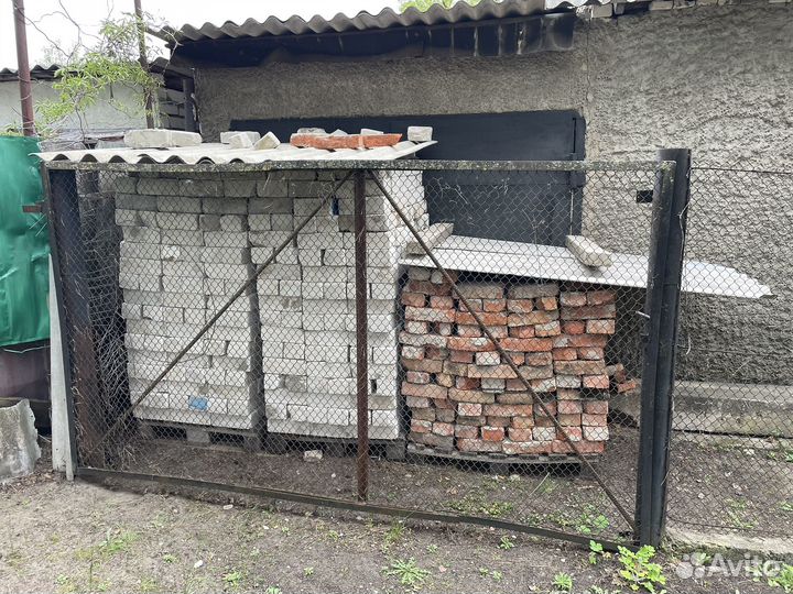 Кирпич белый, красный