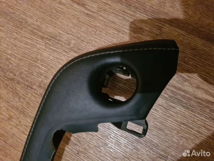 Накладка торпеды кожаная Toyota Rav 4