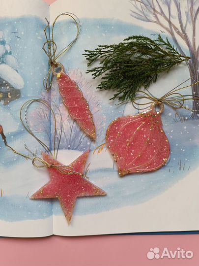 Новогодние игрушки из смолы