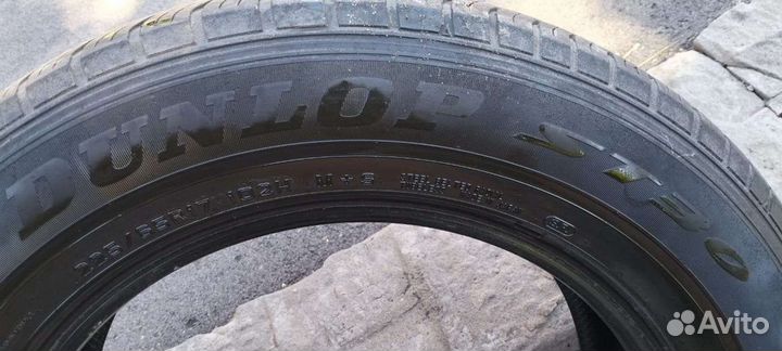 Dunlop Grandtrek ST30 225/65 R17 102