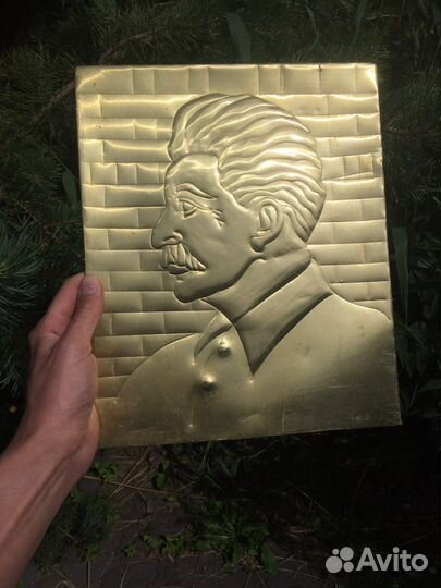 Портрет сталина в меди