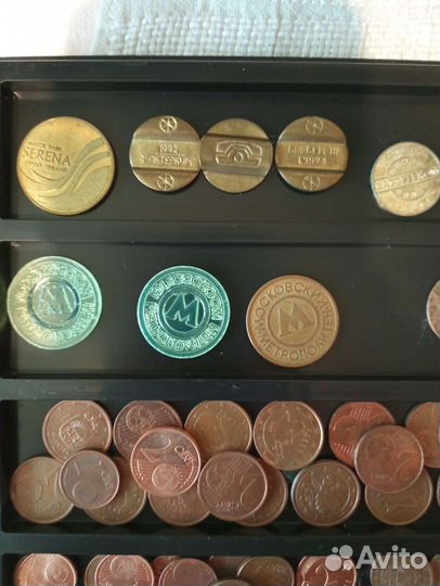 Монеты разных стран, жетоны