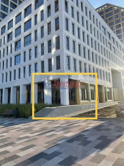 Сдам торговое помещение, 69 м²