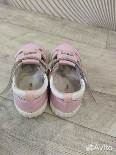 Сандалии для девочки 21 размер