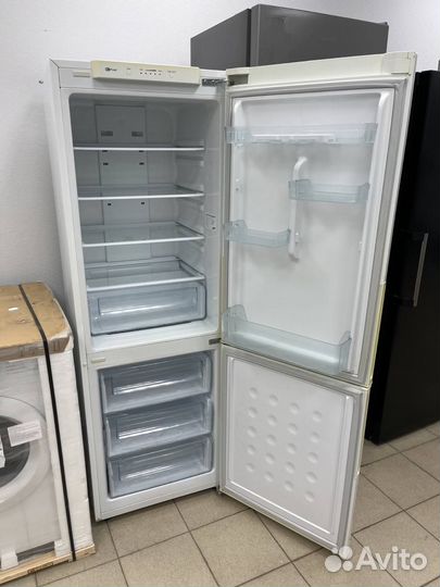 Холодильник samsung