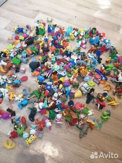 Игрушки из киндера, разные