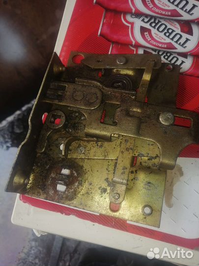 Замок двери газ 53,маз,краз