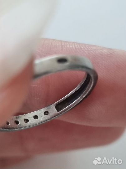 Серебряное кольцо с фианитами