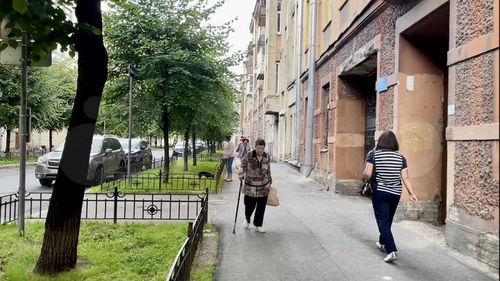 Помещение с ремонтом, первая линия, 83.5 м²