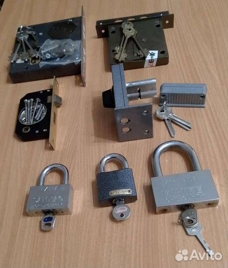 Замок дверной, новый