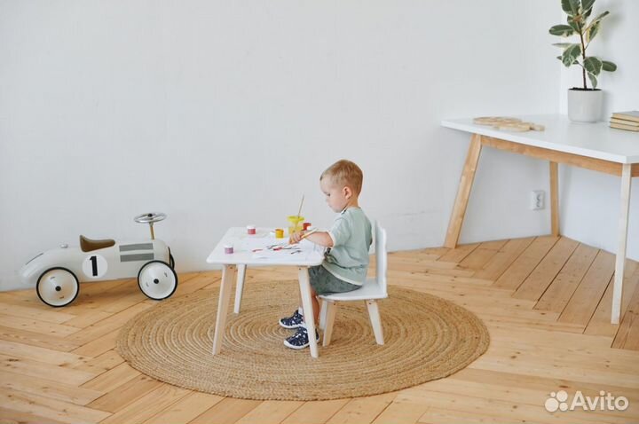 Растущий стол + стул комплект детский