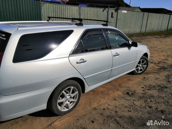 Продам комплект литья с резиной 205 55 R16 5 114.3