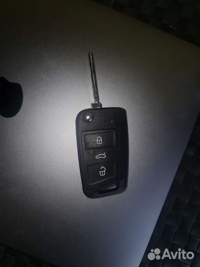 Выкидной ключ на skoda