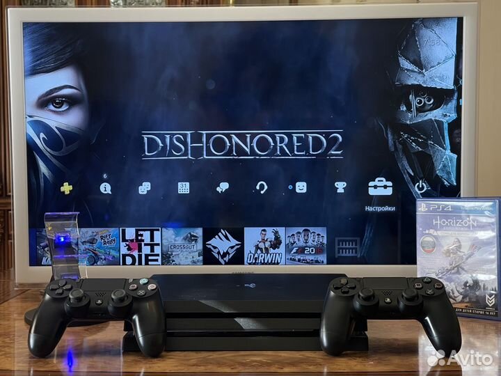 PlayStation 4 Pro CUH-7208B (Много Игр)