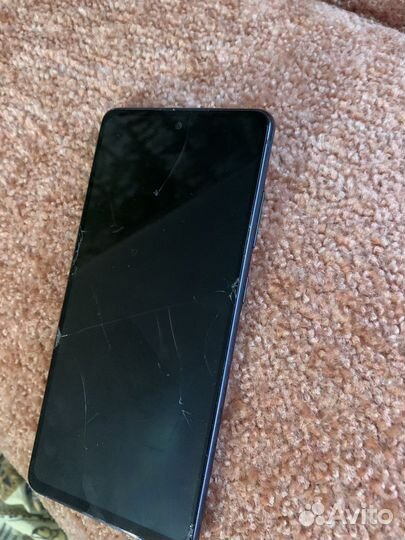 Телефон samsung S20 FE