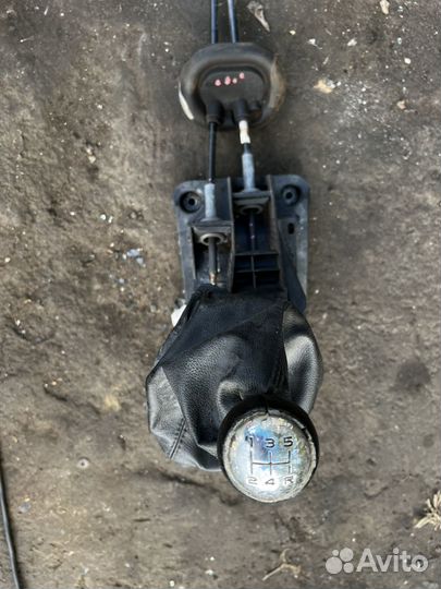 Кулиса МКПП с тросами Peugeot 308