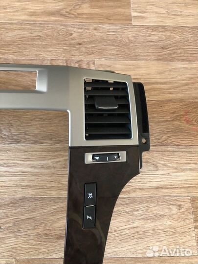 Рамка аудиосистемы Cadillac Escalade новая