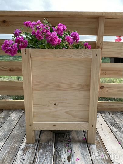 Деревянные ящики,горшки,клумбы из дерева