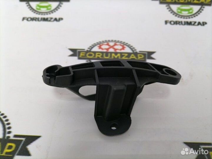 Кронштейн крепления фары передний правый Peugeot