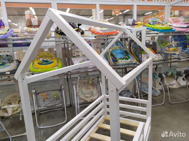 Детская кровать домик новая