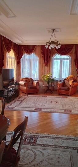 Коттедж 477 м² на участке 30 сот.