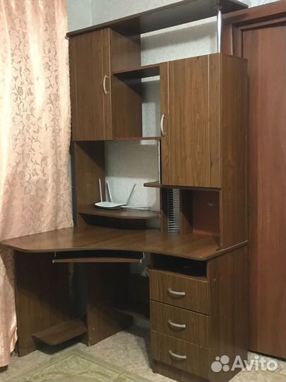 Компьютерный стол-шкаф