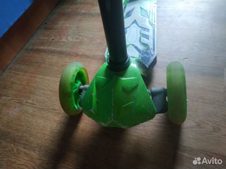 Самокат детский трехколесный