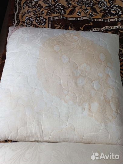 2 подушки и одеяло