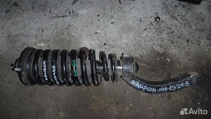 Амортизатор передний правый Ssang Yong Kyron 2005