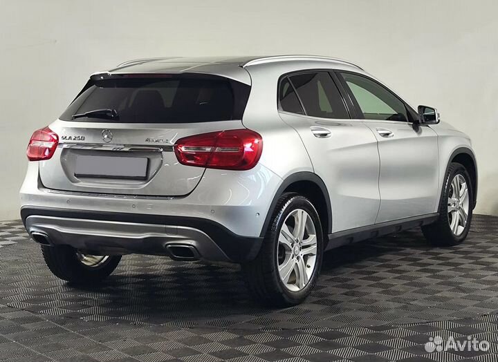 Mercedes-Benz GLA-класс 2.0 AMT, 2015, 117 600 км