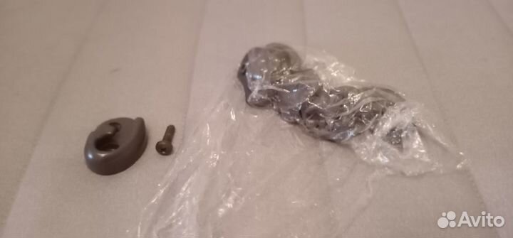 Крючки и держатели потолка 638 MercedesV класс