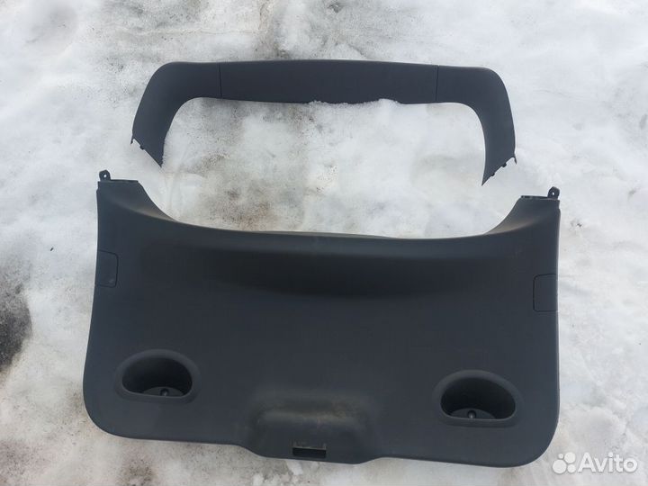 Обшивка крышки багажника Renault Megane 3 универс