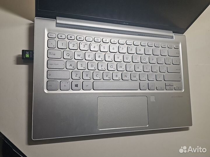 Ноутбук ультрабук Asus VivoBook S13
