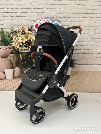 Прогулочная коляска новая