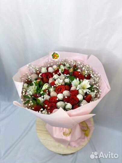 Букеты из клубники в шоколаде