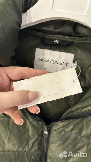 Пуховик Calvin Klein новый S