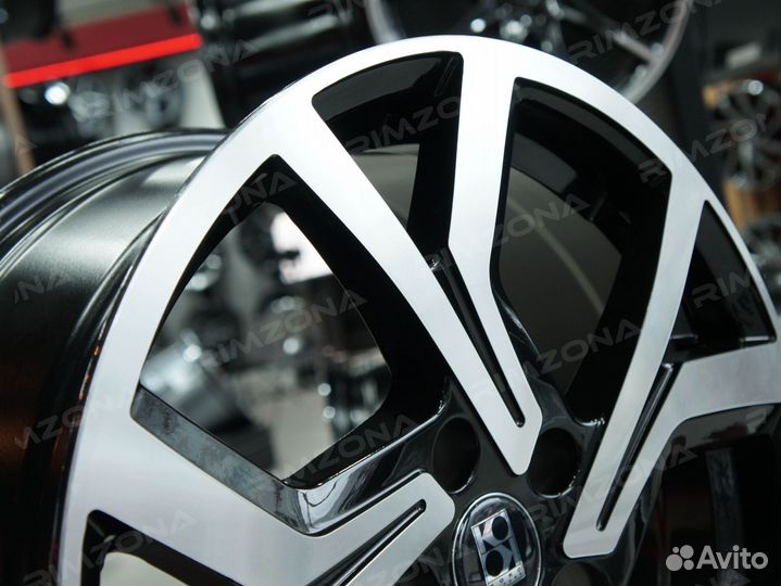 Литые диски Stuttgart R17 для Golf. Рассрочка