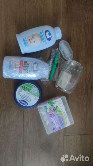 Детская присыпка, креп под подгузник, щётка и др