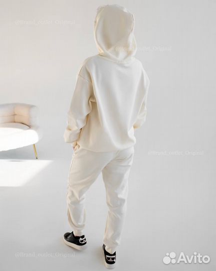 Новый костюм Karl Lagerfeld оригинал