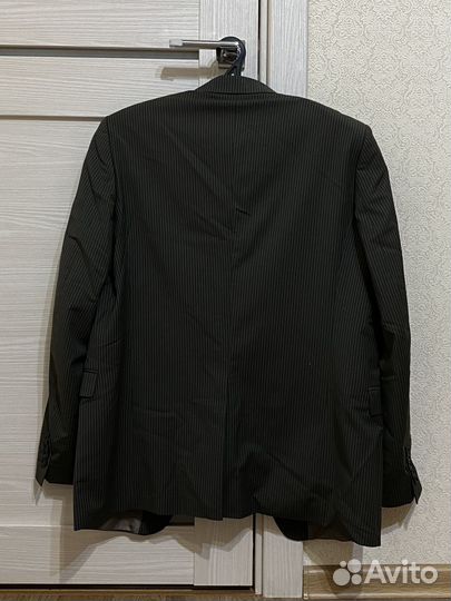 Пиджак с мужского плеча